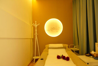 广州越秀区日式指压的寂静美学：在按压中听见雪落的声音